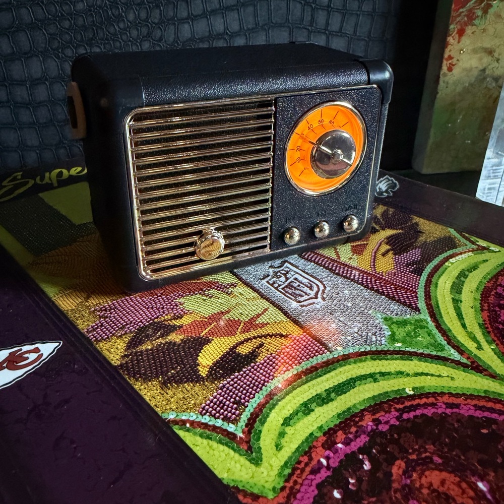 Mini Retro Bluetooth Speaker